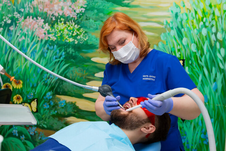 higienizacja zębów kraków