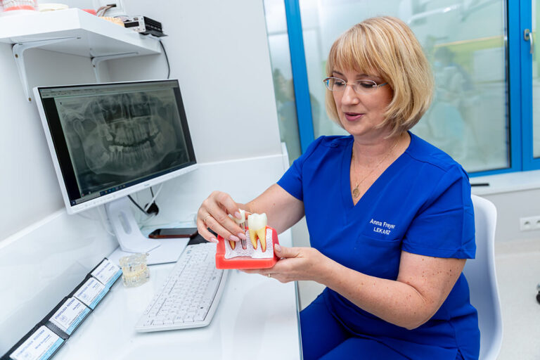 implantologia kraków